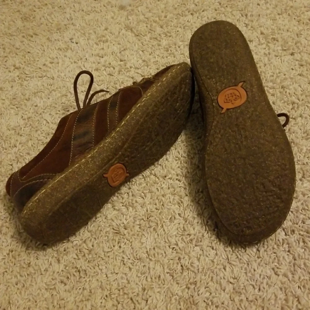Born Shoes - Picture 2 of 5